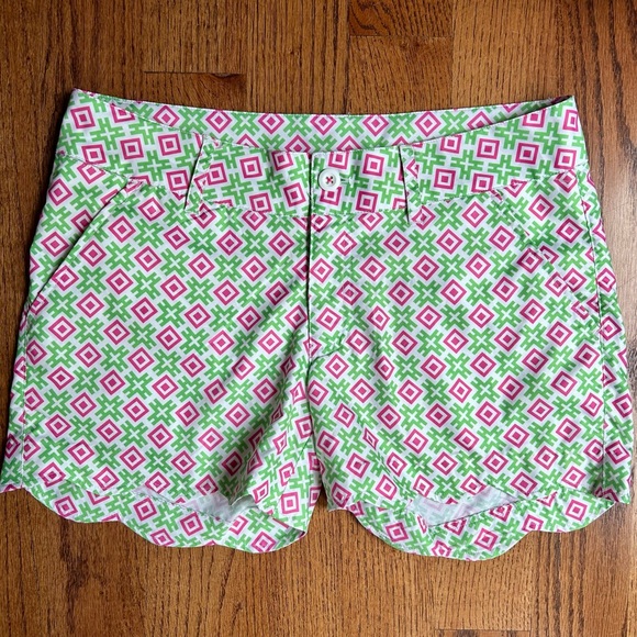 Birdies And Bows Women’s Short - Picture 1 of 7